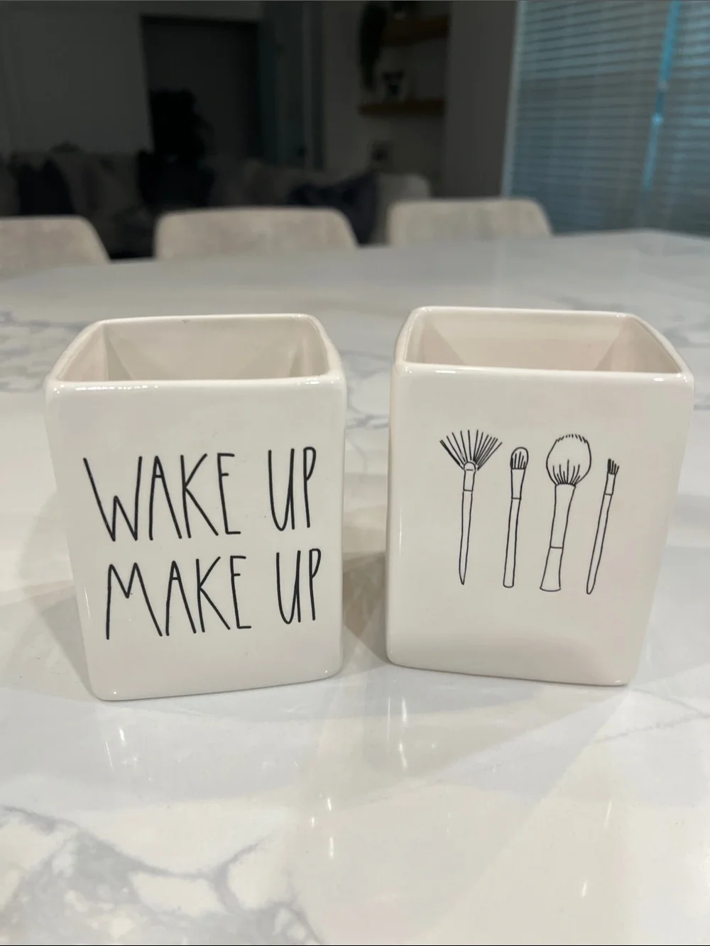 Rae Dunn 💄💋 Make up Holder.